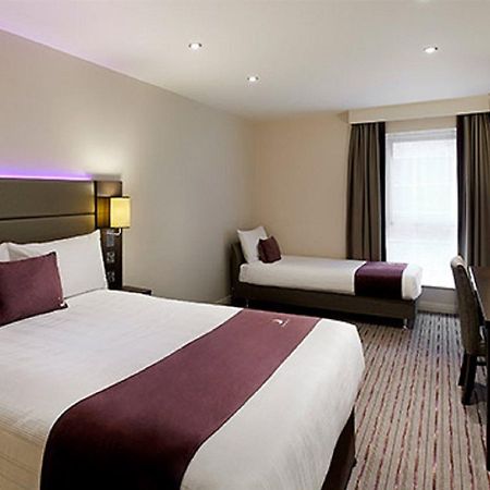 Premier Inn Glasgow Milngavie Bagian luar foto