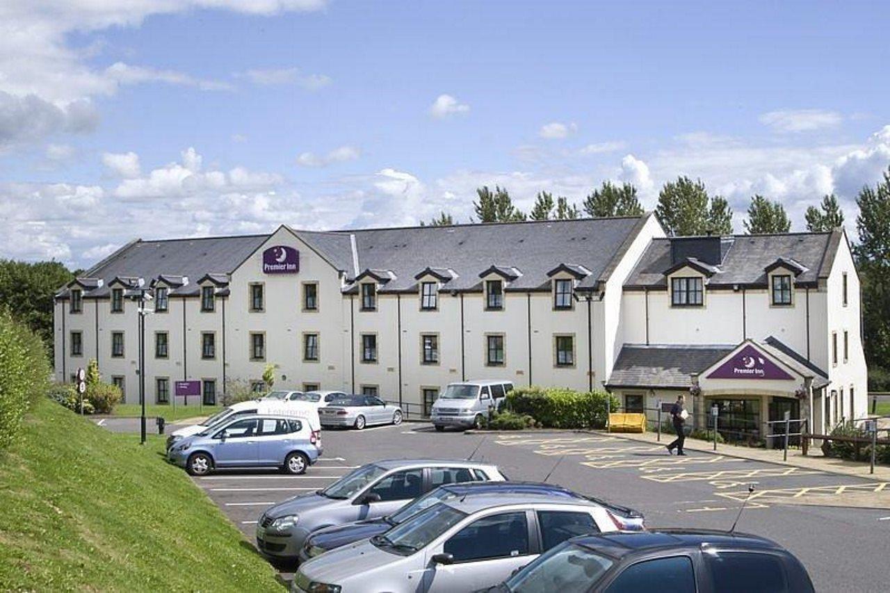 Premier Inn Glasgow Milngavie Bagian luar foto