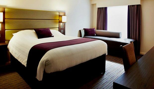 Premier Inn Glasgow Milngavie Bagian luar foto